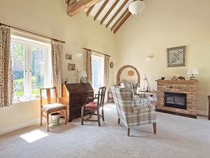 Photo 16- click for photo gallery